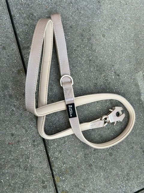 Guinzaglio tattico per cani ULTRA LIGHT XXS edizione beige – 1,5 m con mini moschettone a rana