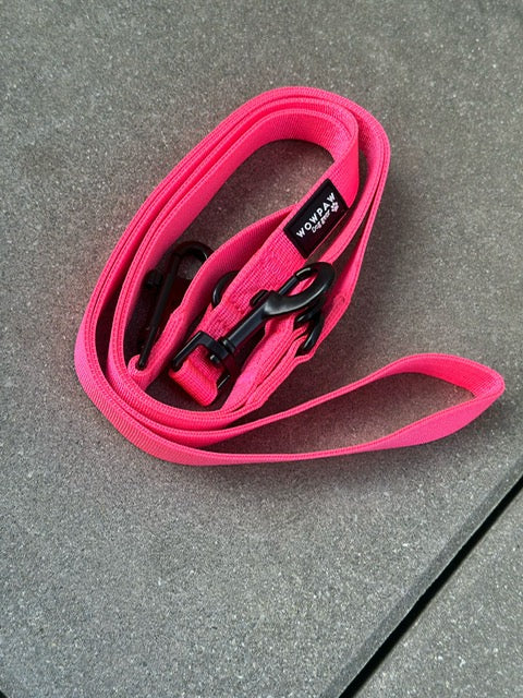 Guinzaglio standard per cani S regolabile, lunghezza 2m, rosa neon