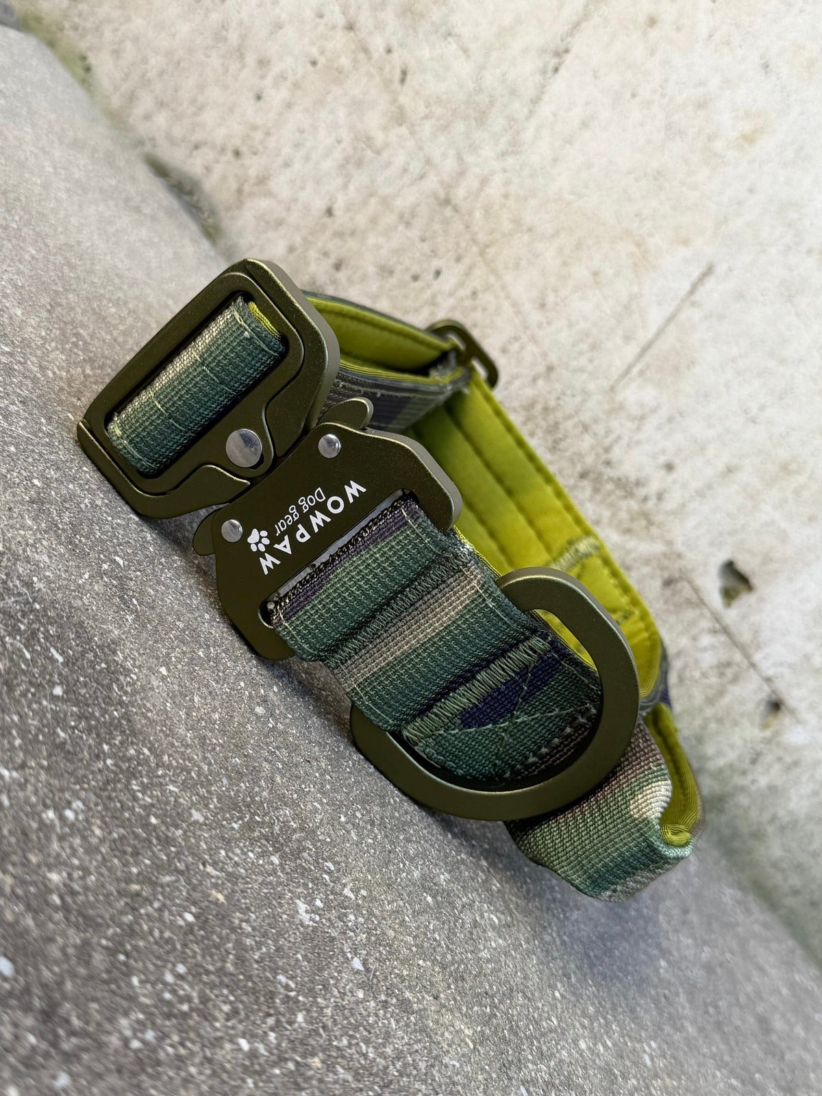 Taktisches Hundehalsband 3,8cm ULTRA LIGHT Army Green Camouflage Edition Größe L