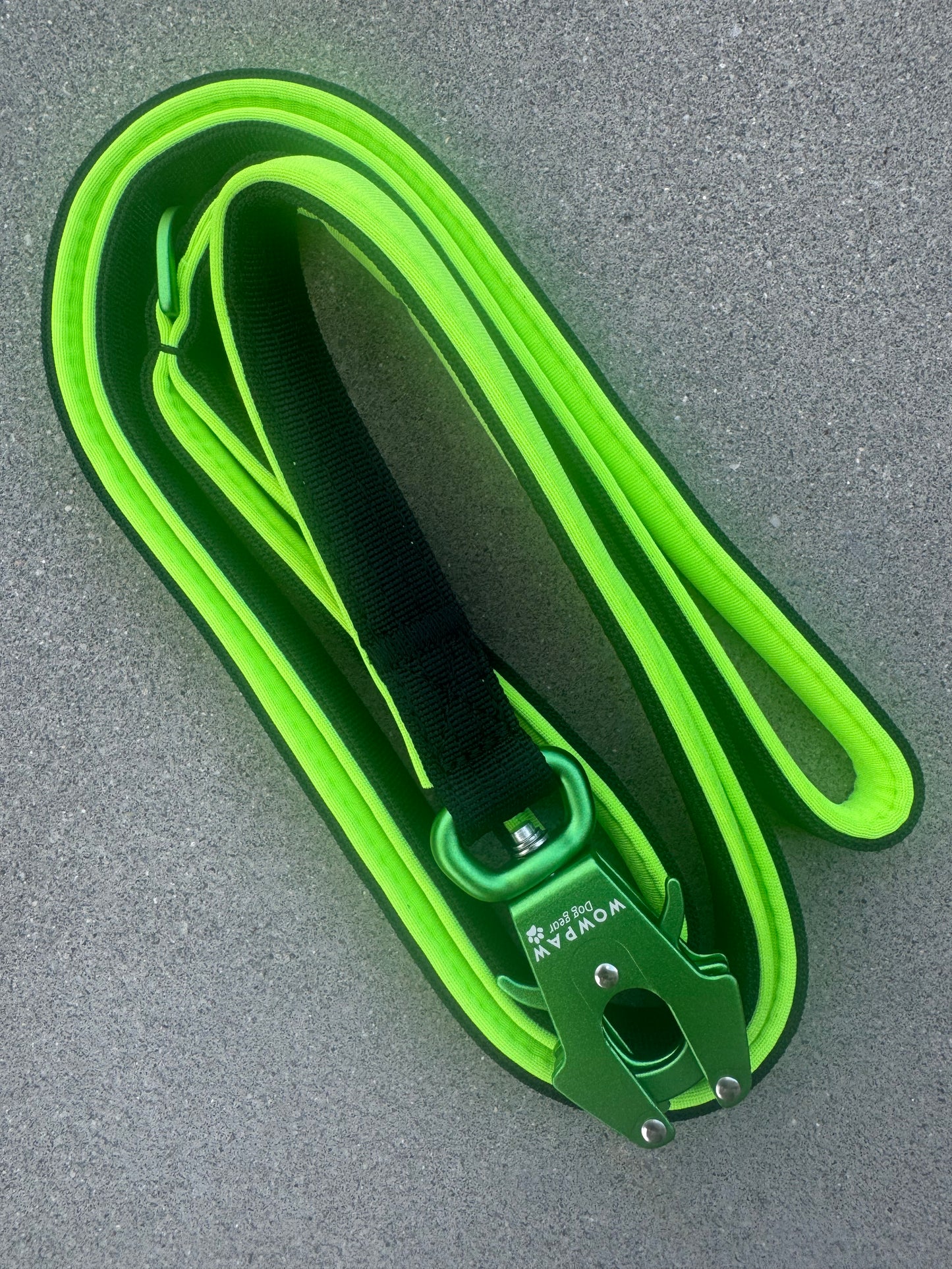 Taktische Hundeleine ULTRA LIGHT Black & Green Edition, Länge 1,8m mit Medium-Froschkarabiner