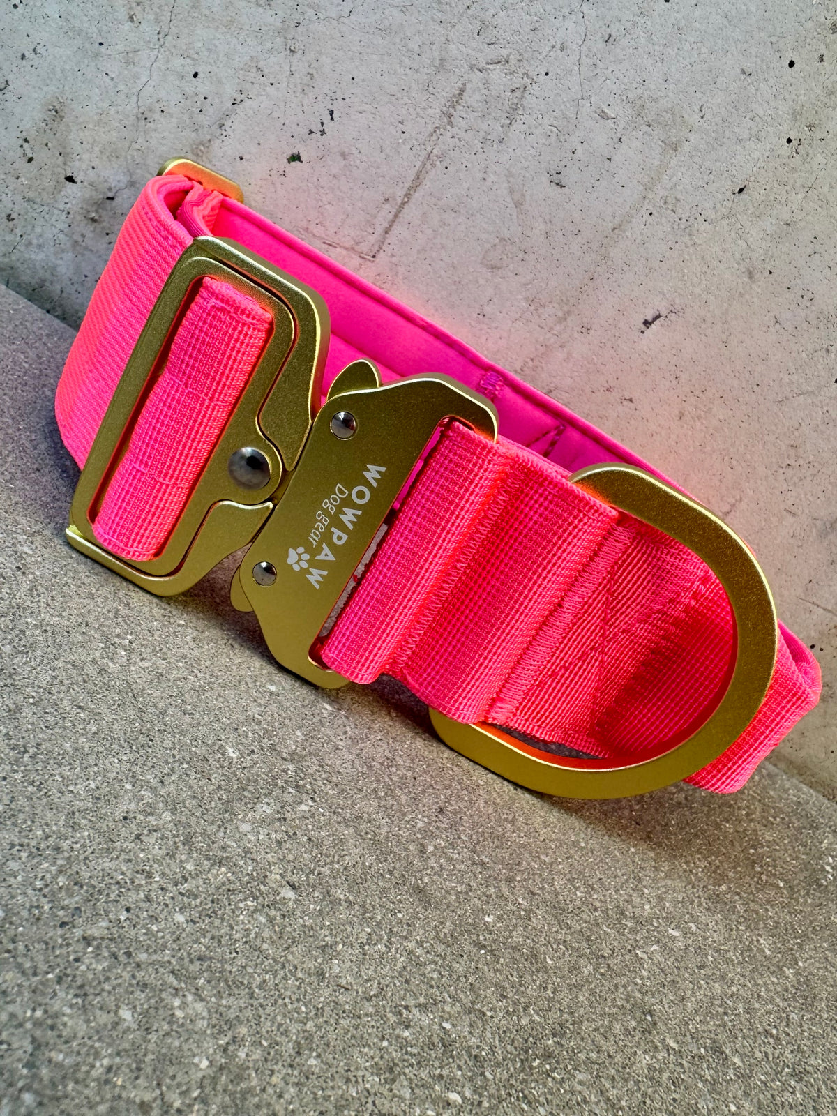Taktisches Hundehalsband ULTRA LIGHT 5cm Neonpink Edition L