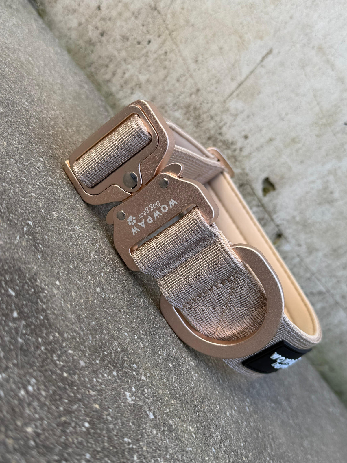 Taktisches Hundehalsband 3,8cm ULTRA LIGHT Beige Edition Größe M ohne Griff