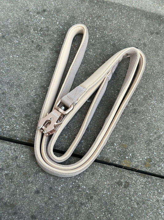 Taktische Hundeleine ULTRA LIGHT Beige Edition, Länge 1,8m XS