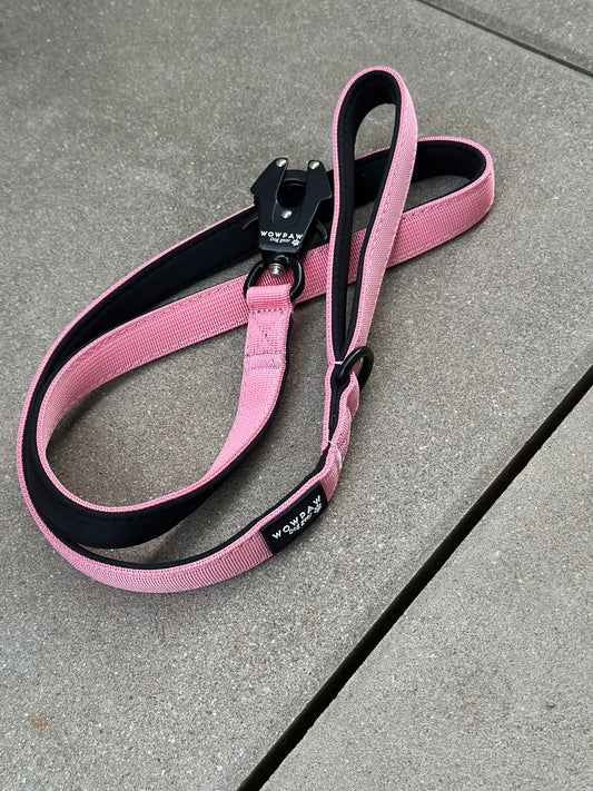 Taktische Hundeleine ULTRA LIGHT Rosa, Länge 1,5m mit Medium-Froschkarabiner