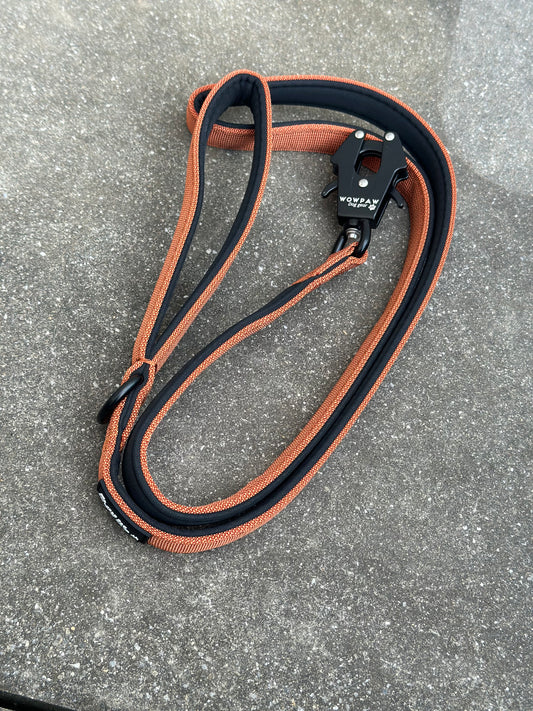 Taktische Hundeleine ULTRA LIGHT Kupfer, Länge 1,5m mit Medium-Froschkarabiner