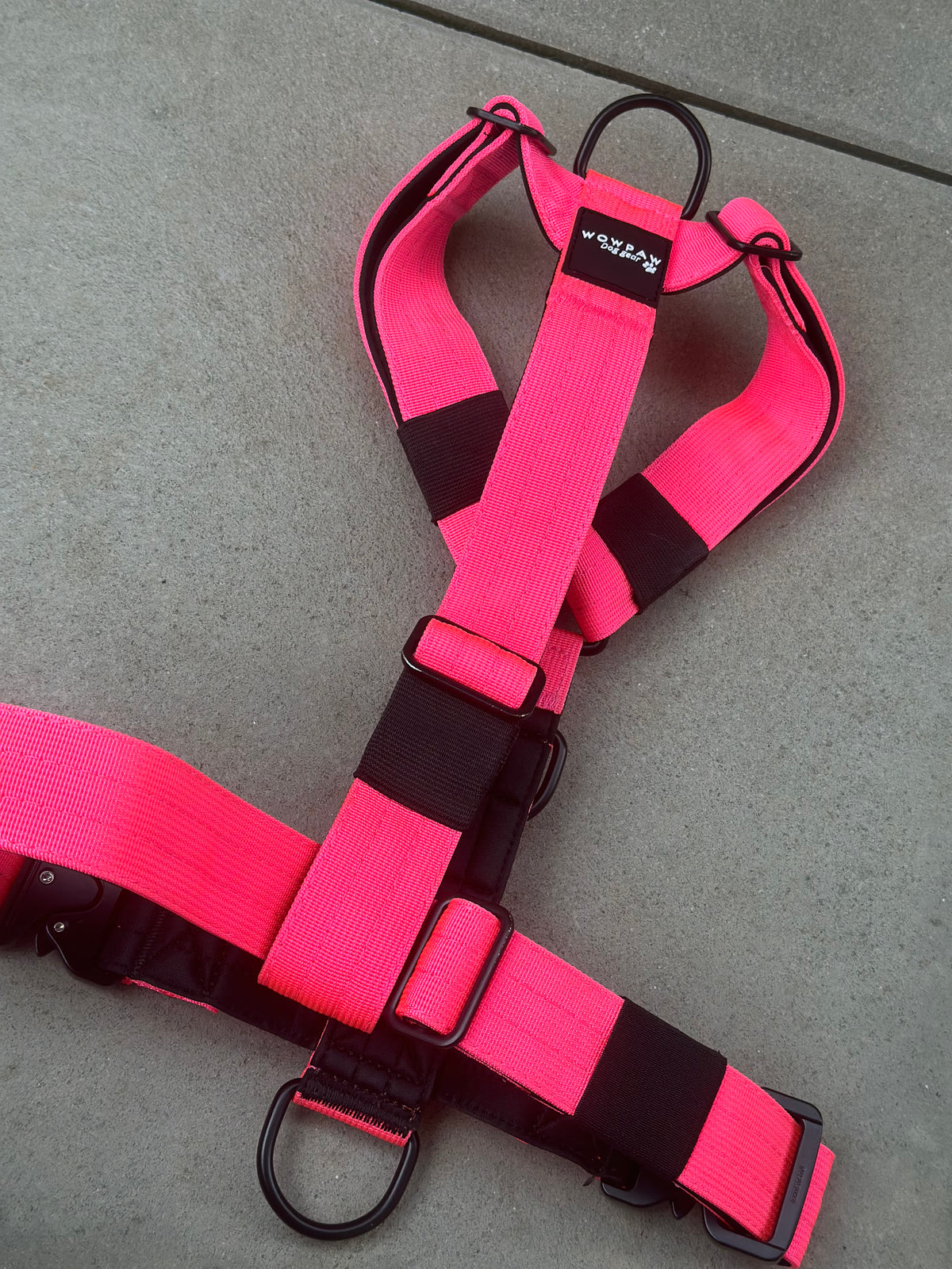 Hochwertiges Hundegeschirr M Neonpink
