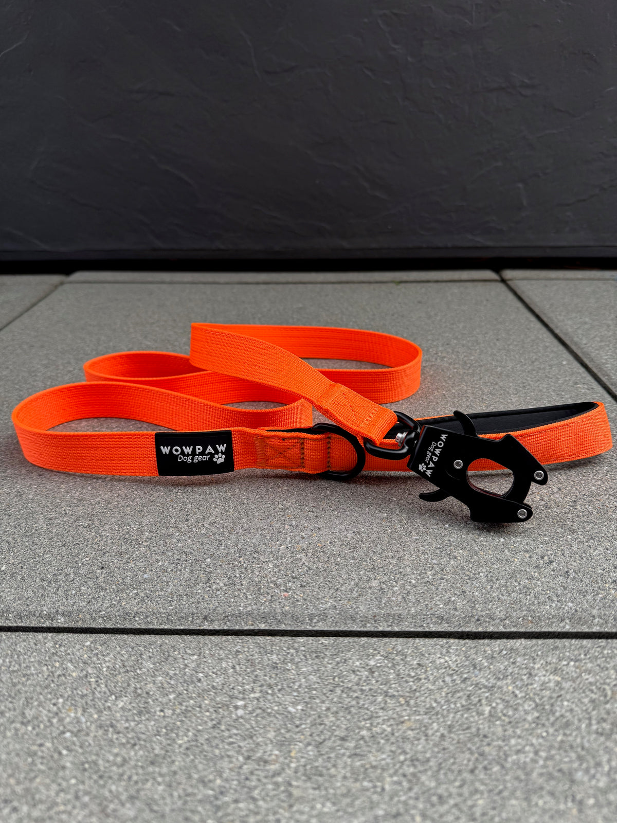 Taktische Hundeleine SOFTLINE mit Froschkarabiner Länge 1,5m Neonorange