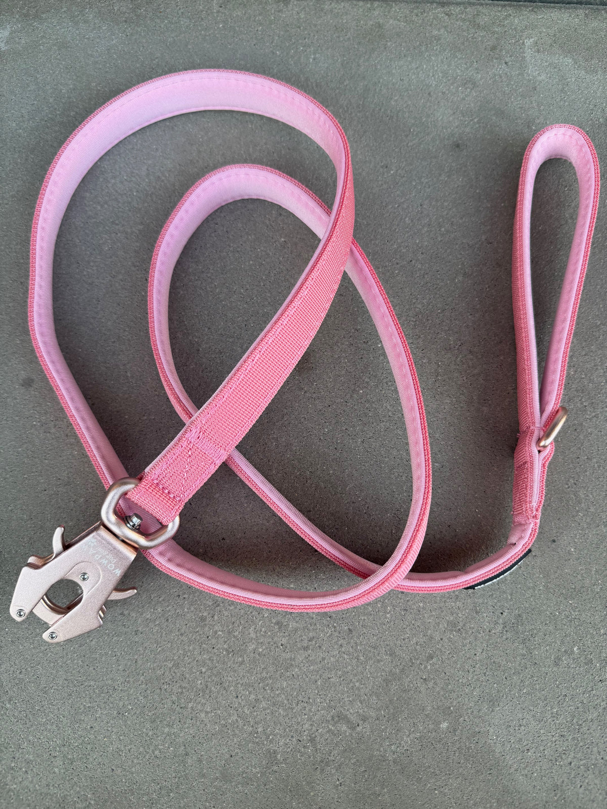 Taktische Hundeleine ULTRA LIGHT Rosa Edition, Länge 1,5m mit Medium-Froschkarabiner