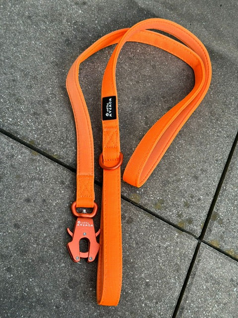 Taktische Hundeleine ULTRA LIGHT Neonorange Edition, Länge 1,5m mit Medium-Froschkarabiner