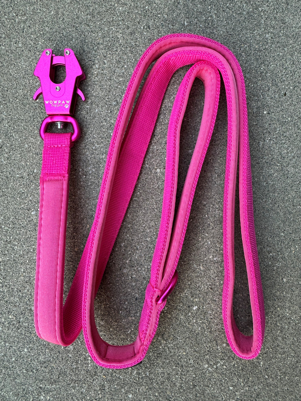 Taktische Hundeleine ULTRA LIGHT Magenta Edition, Länge 1,5m mit Medium-Froschkarabiner